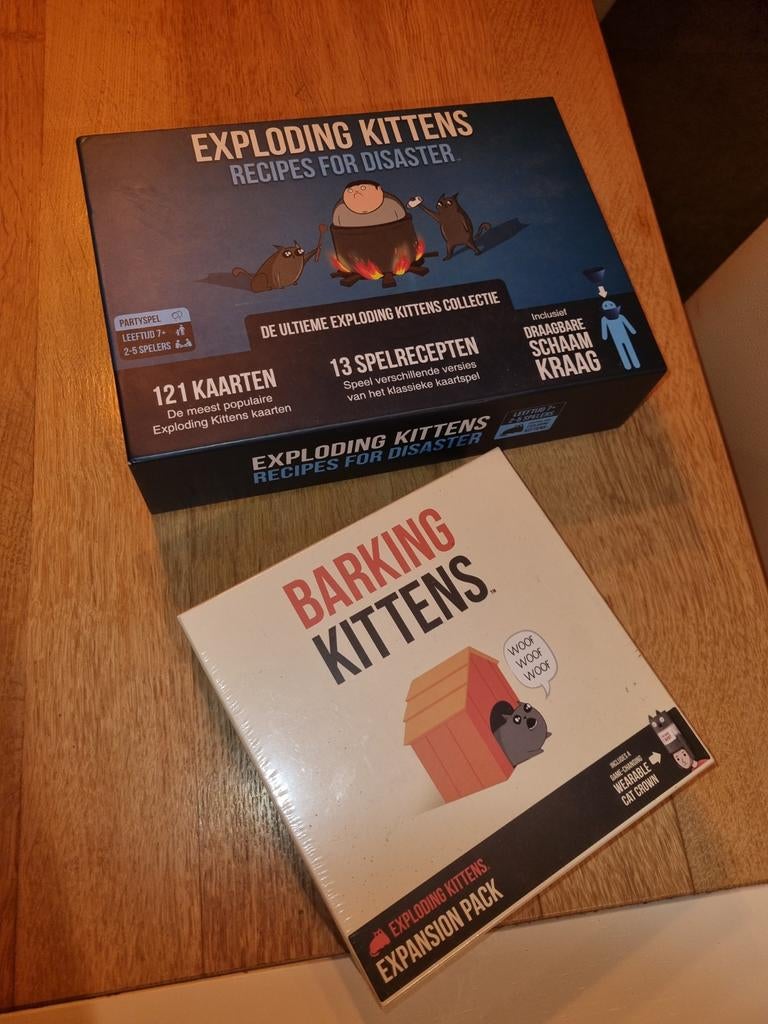 Exploding Kittens Recipes for Disaster + Barking Kittens, Vijf spelers of meer, Ophalen, Zo goed als nieuw, Exploding Kittens