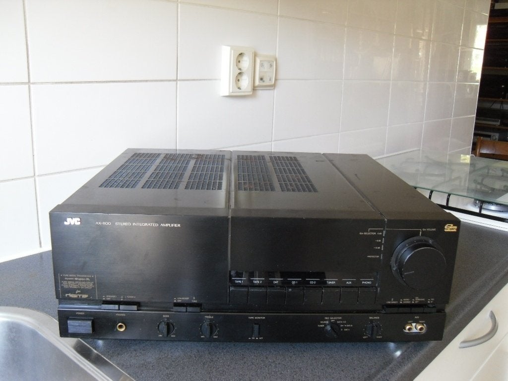 JVC AX-1100 Stereo Geïntegreerde Versterker, Audio, Tv en Foto, Ophalen, JVC, 60 tot 120 watt, Niet werkend