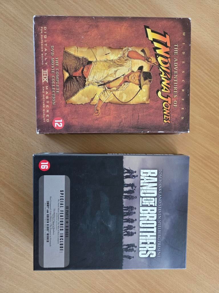 Indiana Jones & Band of Brothers complete sets (DVD), Vanaf 16 jaar, Boxset, Ophalen of Verzenden, Zo goed als nieuw