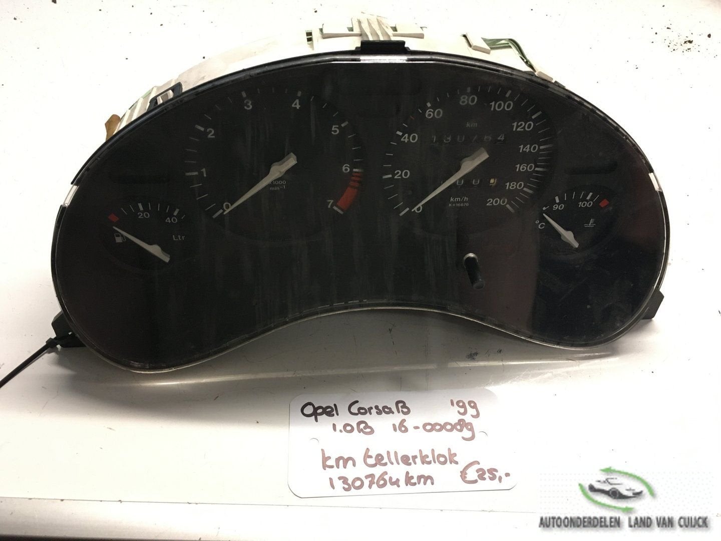 Opel Corsa B 1.0 benzine 1999  1600089   Km Tellerklok     9