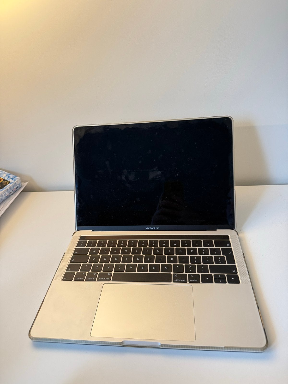 MacBook Pro 13” Touch Bar (2018/2019) met Tech21 hoes, Computers en Software, Apple Macbooks, Ophalen, Gebruikt, 13 inch, MacBook Pro