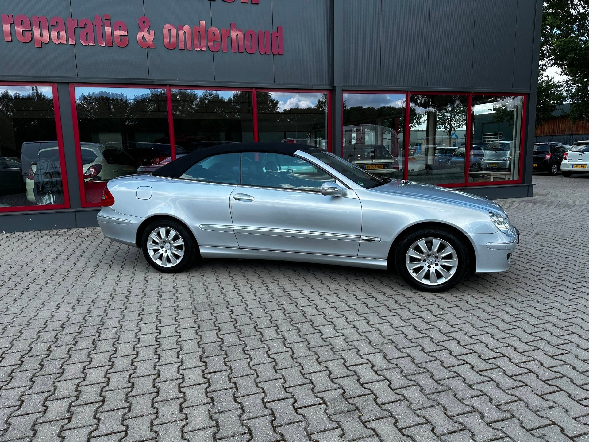 Mercedes-Benz CLK-klasse Cabrio 200 K. Elegance / Automaat /, Automaat, Achterwielaandrijving, Gebruikt, 4 cilinders