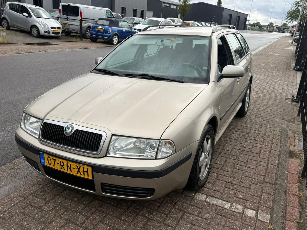 Skoda Octavia Combi 1.6 Démarrage 2005 Airco Cruise APK 06-, Auto's, Skoda, Bedrijf, Te koop, Octavia, ABS, Airbags, Airconditioning