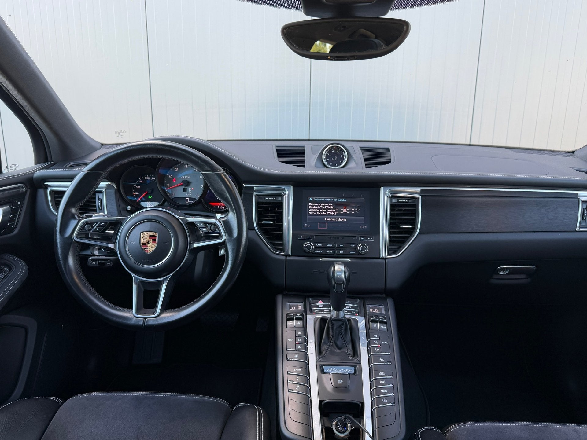 Foto 15 van Porsche Macan 3.0 GTS Pano Lucht Bose 21 inch