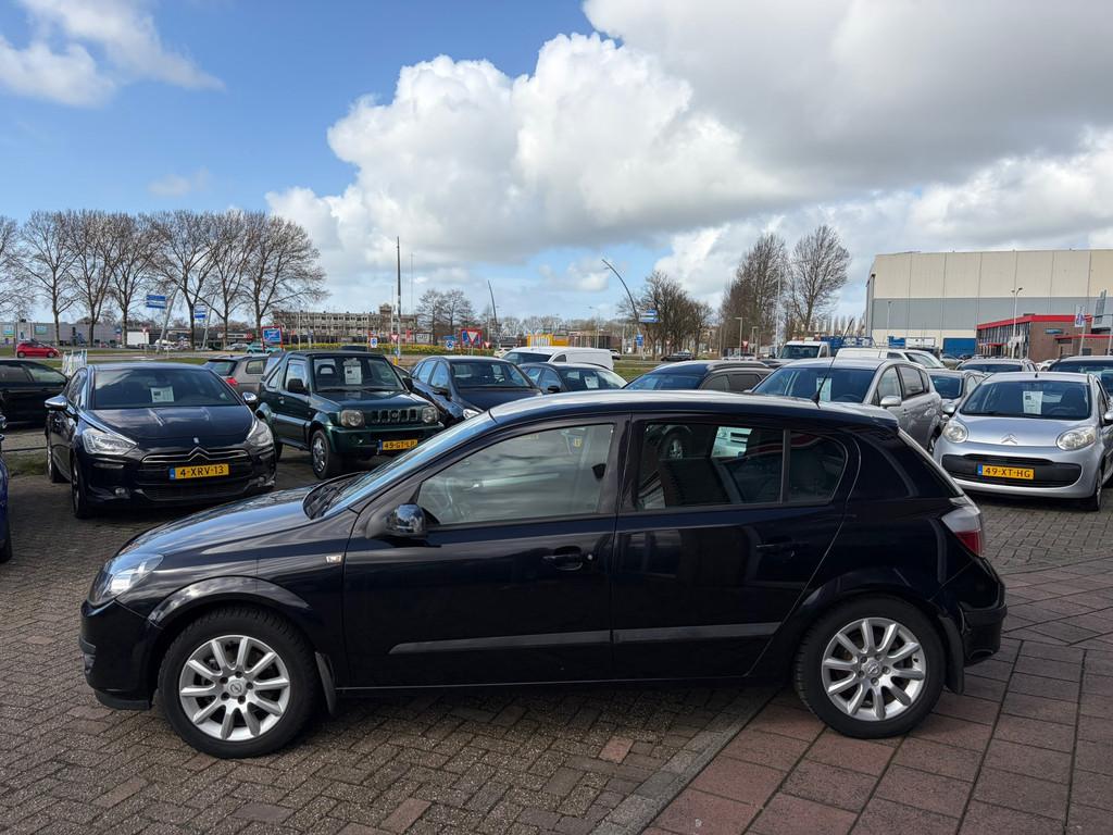 Opel Astra 1.8 Sport - Clima - Cruise -, Auto's, Opel, Gebruikt, Zwart, 1796 cc, Zwart