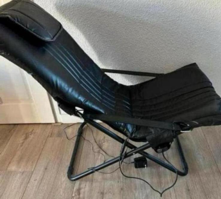 Opklapbare stoel met massage functies, Ophalen, Zo goed als nieuw, Massagestoel of Kussen
