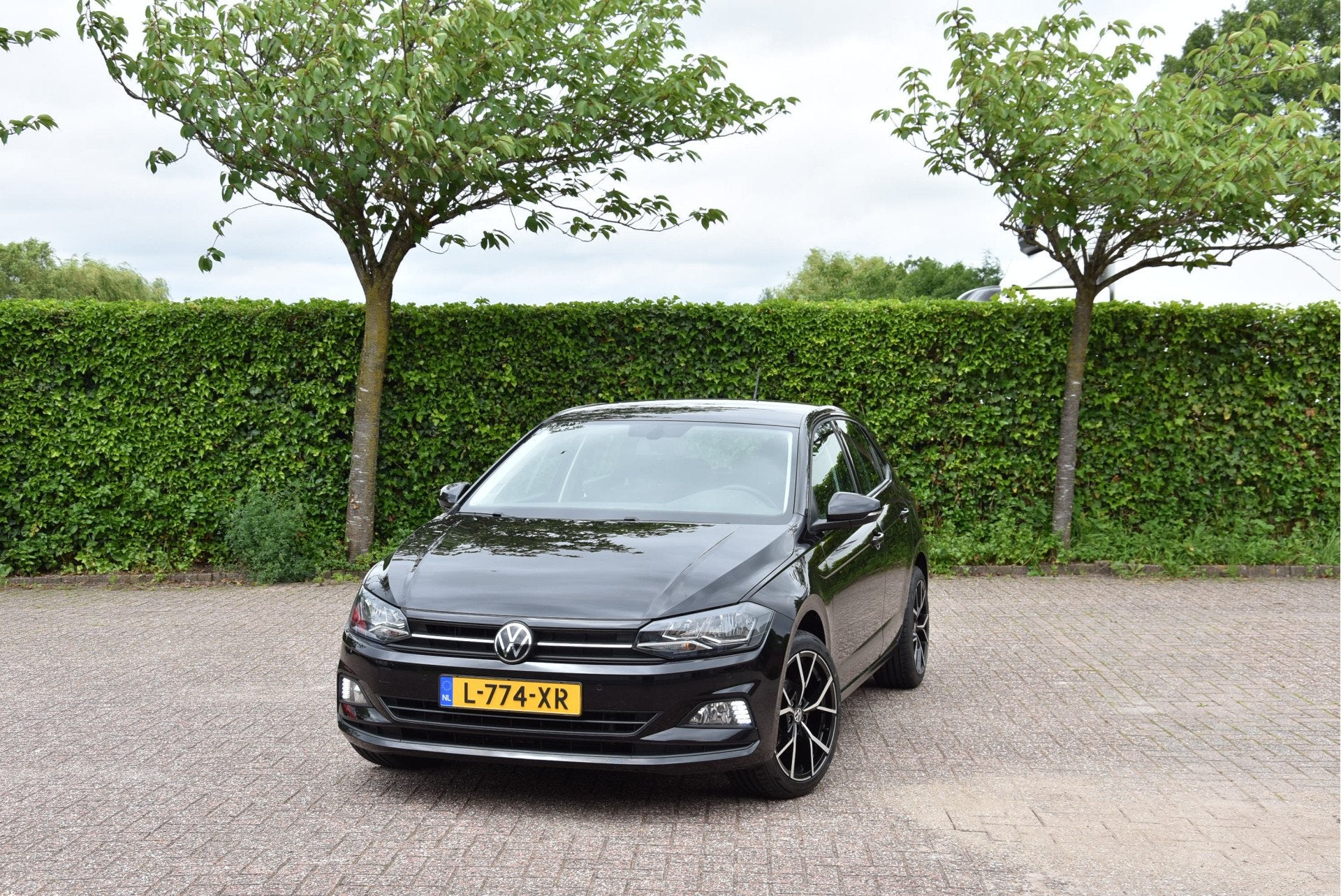 Volkswagen Polo 1.0 TSI 96 PK Camera PDC ECC NAP 1e eigenaar, Gebruikt, 580 kg, Met garantie (alle), Bedrijf