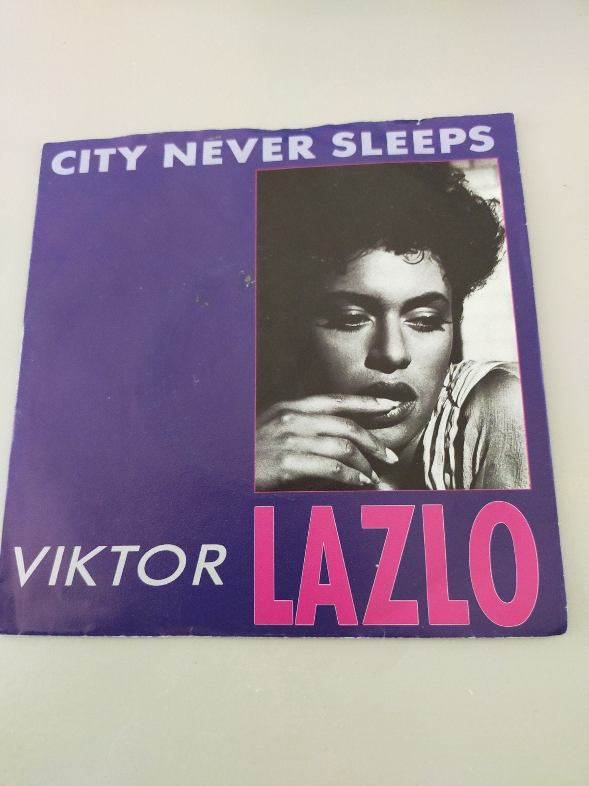 Viktor Lazlo , city never sleeps, Ophalen of Verzenden, Zo goed als nieuw, Pop