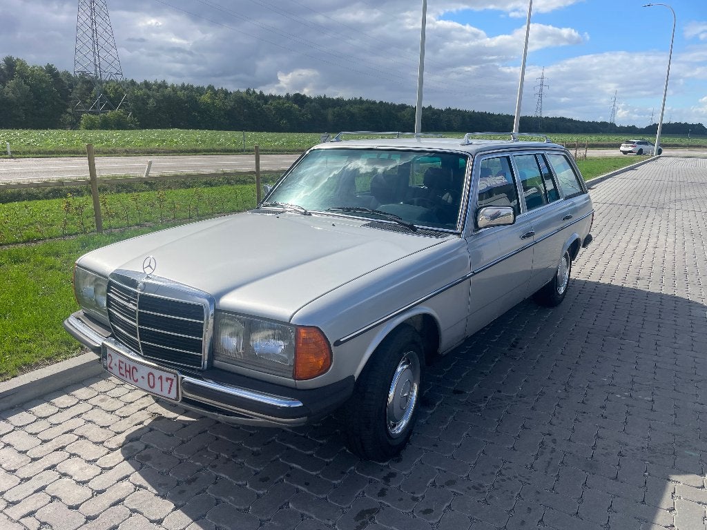 Mercedes 280, foto 3