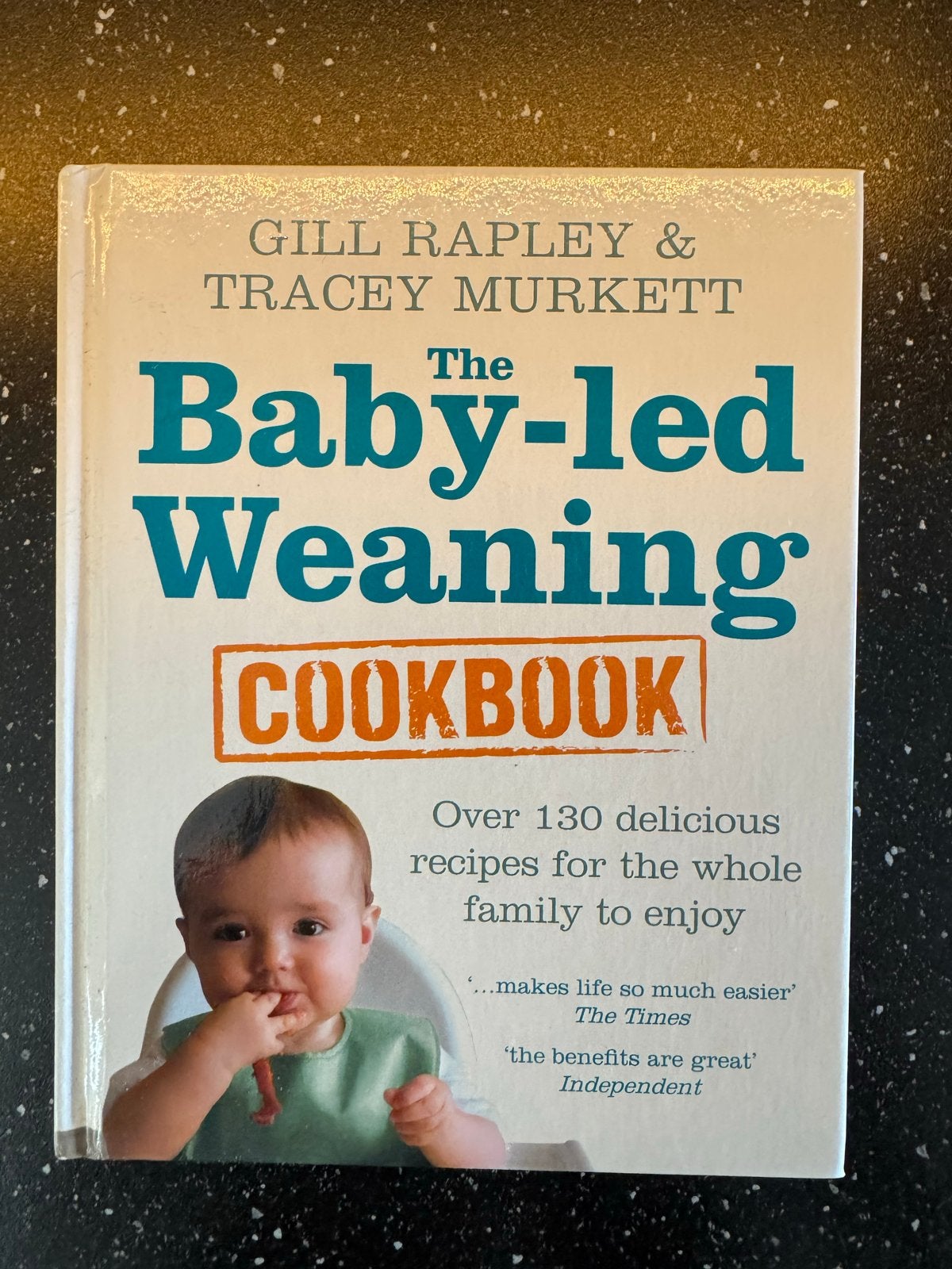 The Baby-led Weaning Cookbook - Gill Rapley & Tracey Murkett, Ophalen of Verzenden, Zo goed als nieuw, Hoofdgerechten, Gezond koken