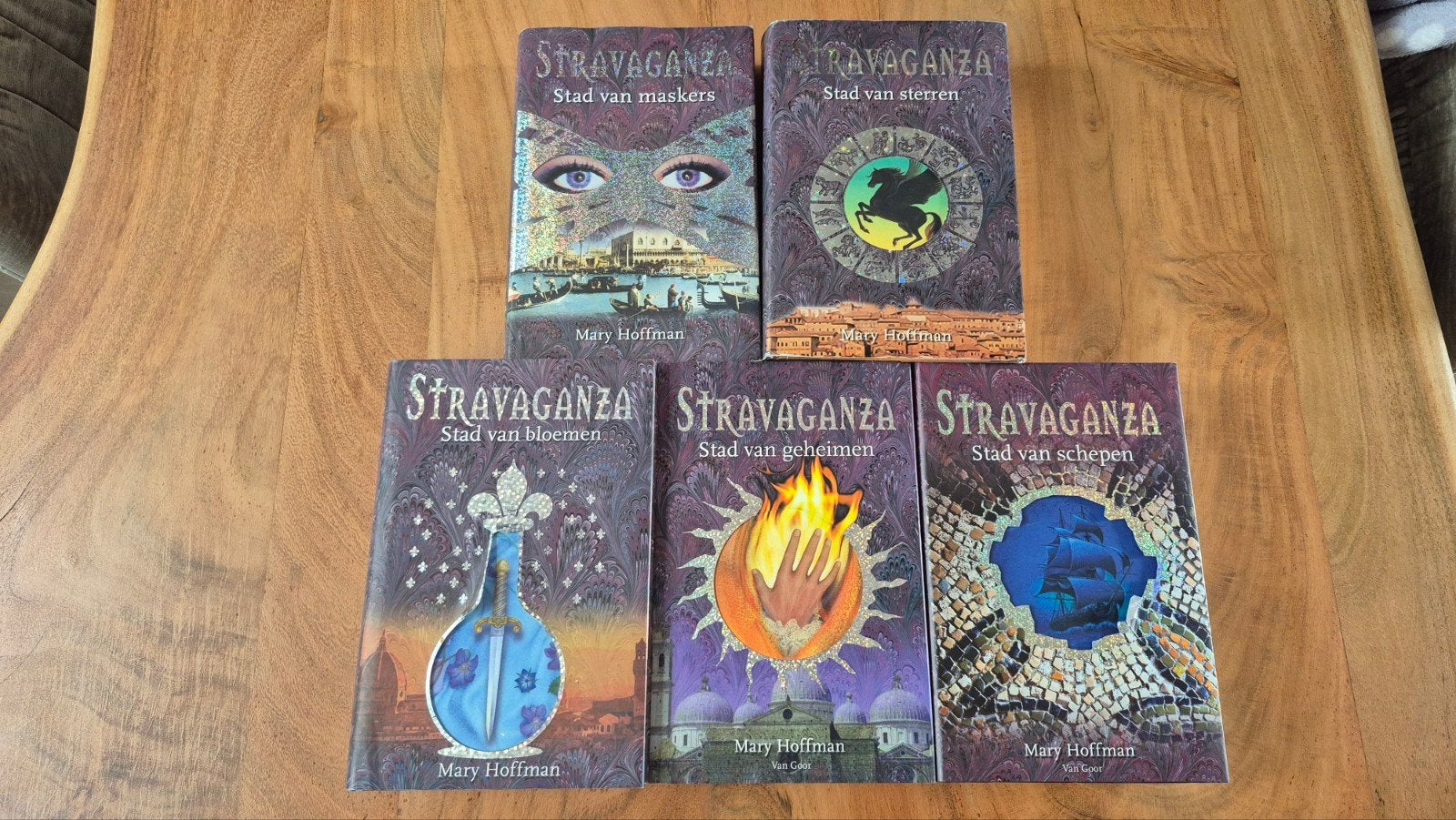 Stravaganza-serie (5 boeken) - Mary Hoffman, Ophalen of Verzenden, Gelezen, Mary Hoffman