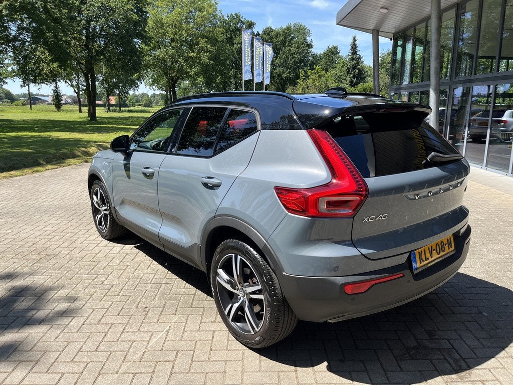 Volvo XC40 1.5 T5 Recharge R-Design | ACC | CAM | CARPAY | C, Auto's, Volvo, Euro 6, Bedrijf, Grijs, Hybride Elektrisch/Benzine