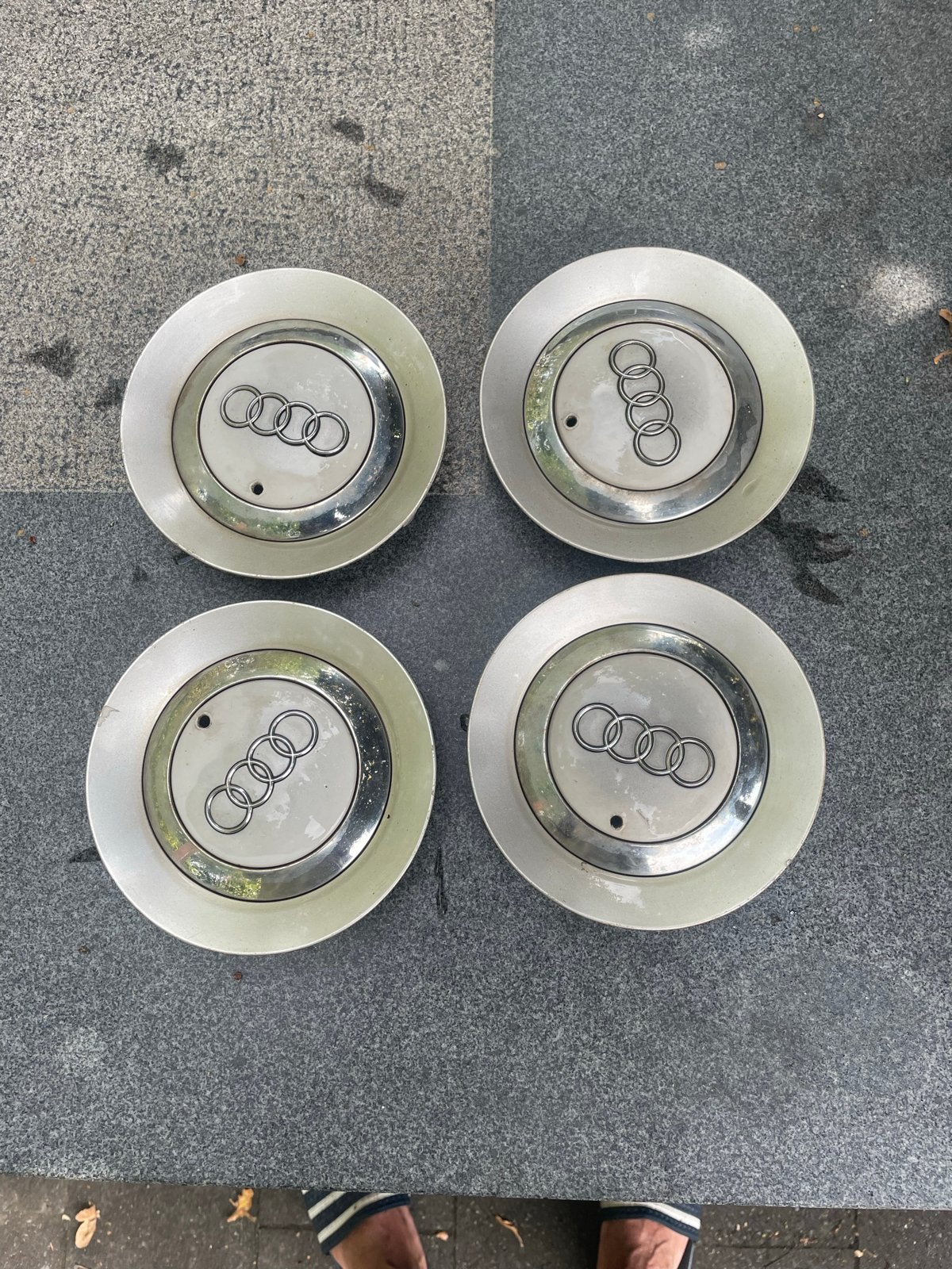 Audi naafdoppen 4F0 601 165 - Set van 4 +/- 150mm, Auto diversen, Ophalen of Verzenden, Gebruikt