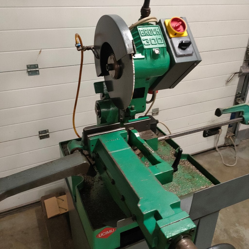 Pedrazzoli Brown 300 Metaalzaagmachine – Koudzaag 400V, Doe-het-zelf en Verbouw, Gereedschap | Zaagmachines, Ophalen, Gebruikt