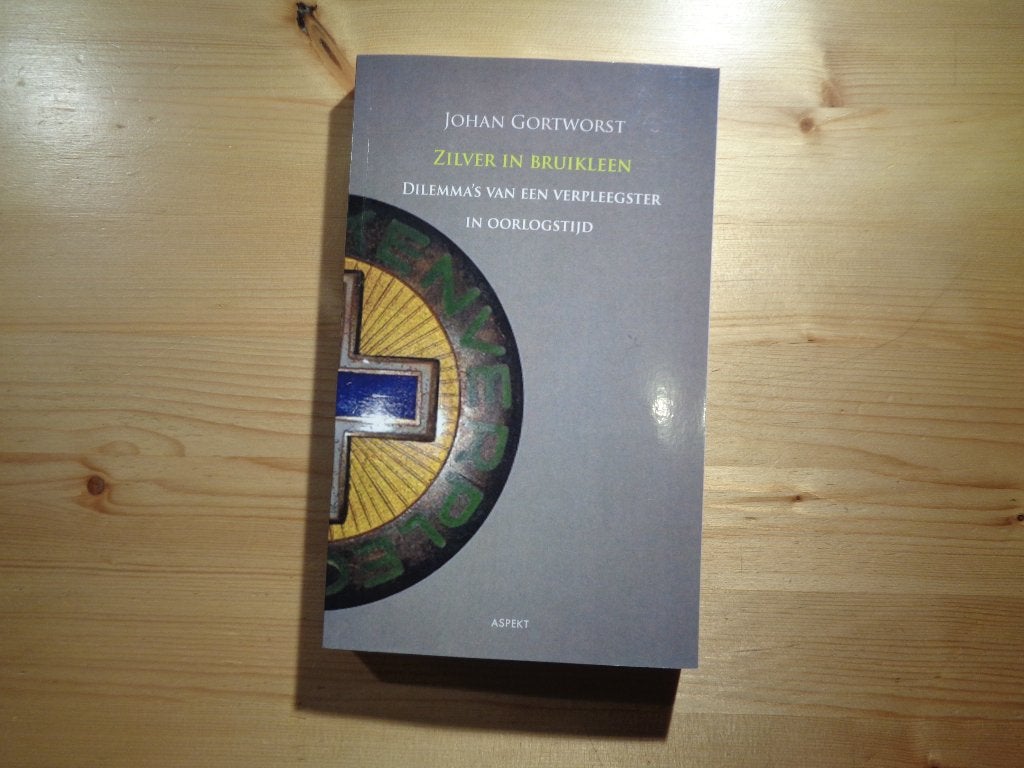 Johan Gortworst - Zilver in bruikleen. Westerbork, Johan Gortworst, Zo goed als nieuw, Overige onderwerpen, Ophalen