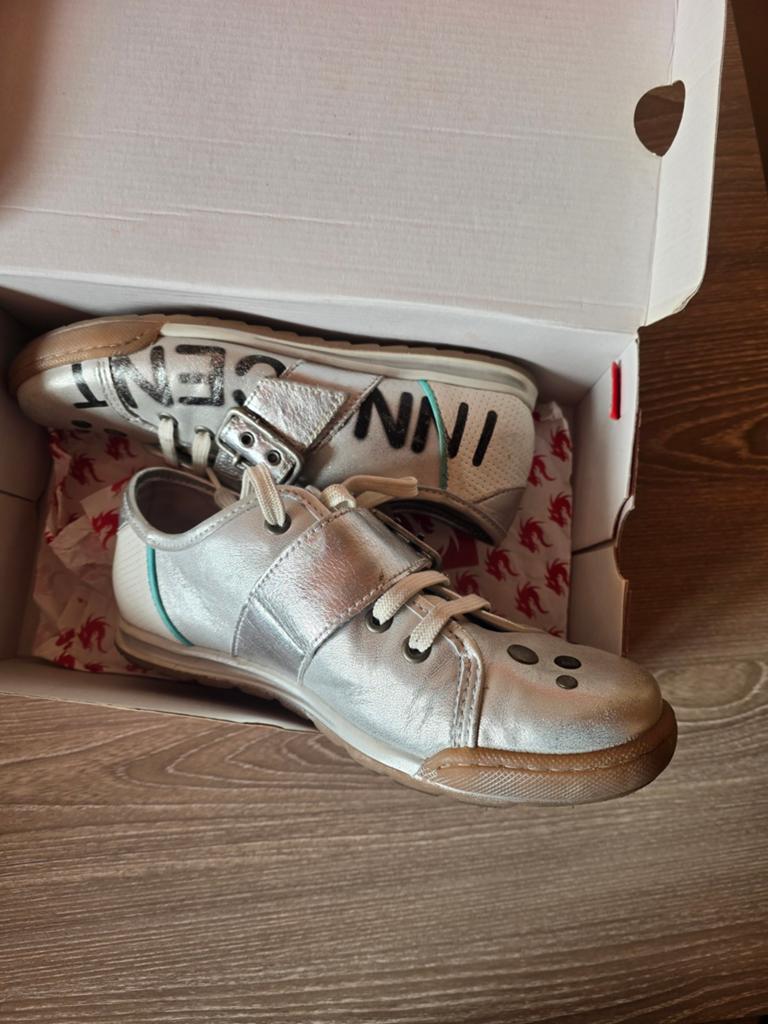 Mooie schoenen, Overige kleuren, Ophalen of Verzenden, Sneakers of Gympen, Onbekend