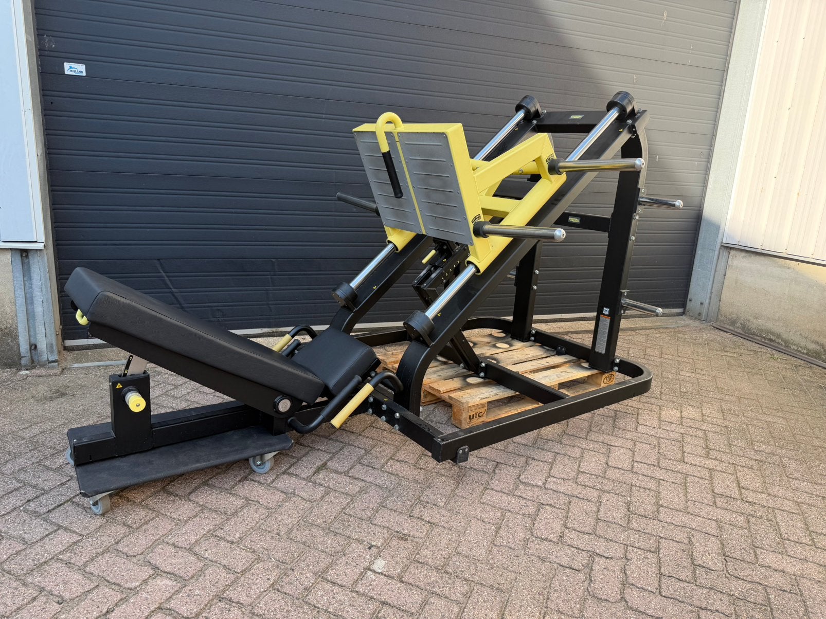 Technogym Linear Plate Loaded Legpress