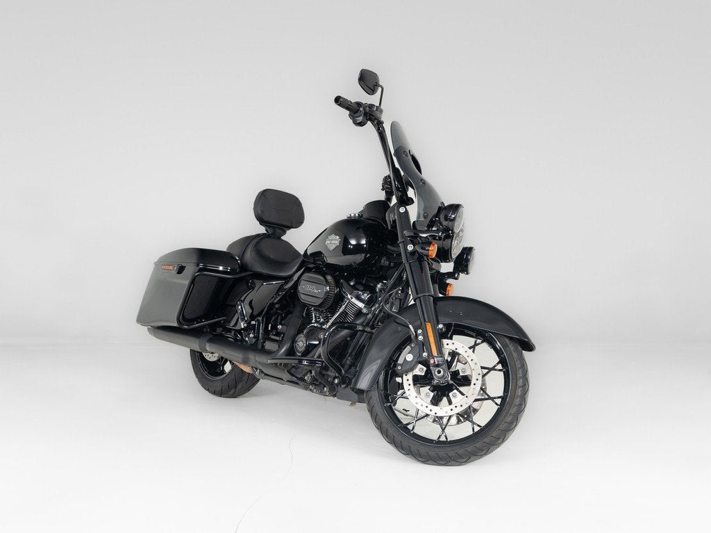 Harley-Davidson FLHRXS Road King Special Vivid Black, Motoren, Handvatverwarming, Bedrijf, Toermotor, Laan van Vredenoord 33
2289 DA  Rijswijk ZH, NL