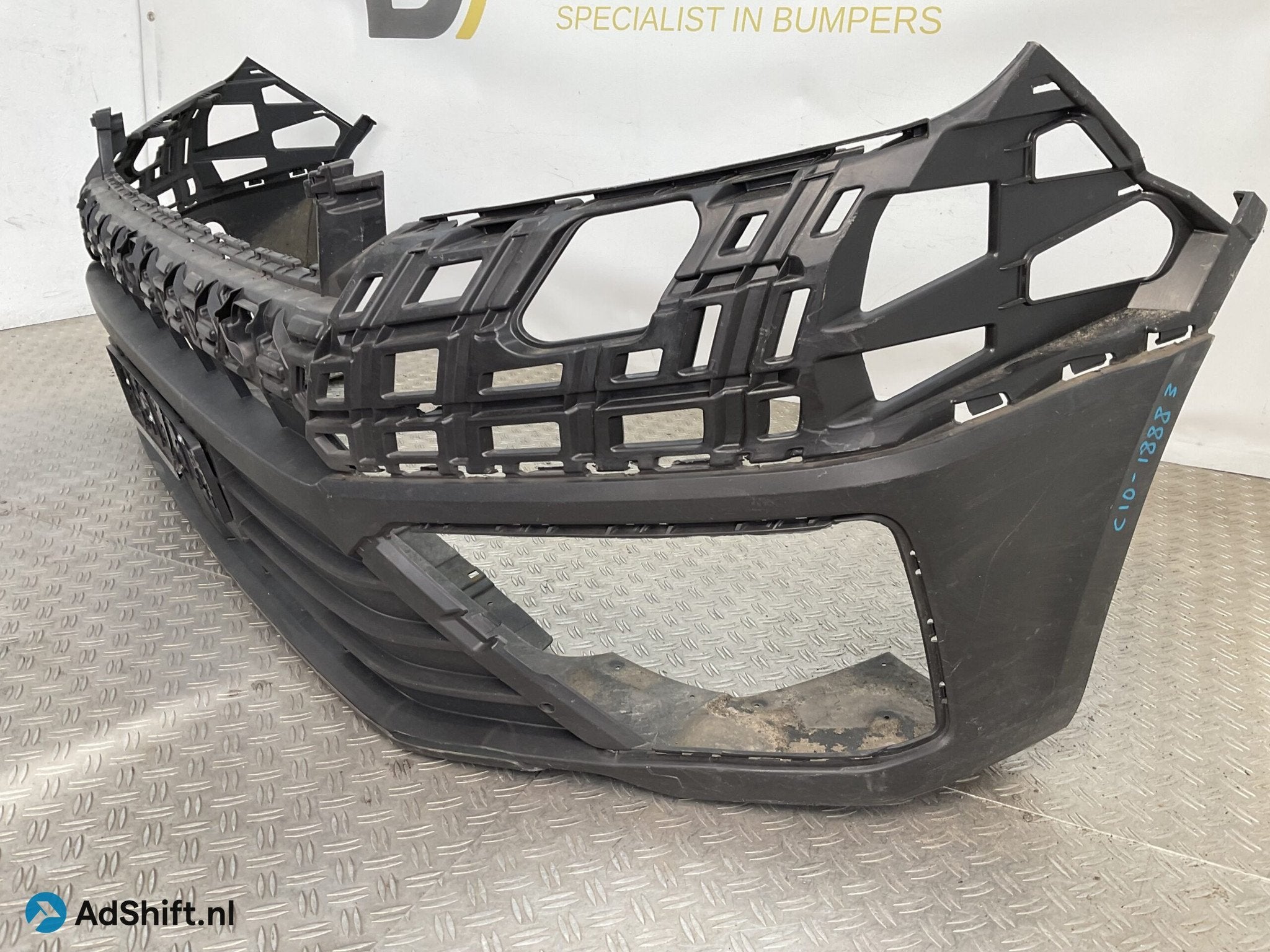 Bumper Volkswagen Crafter 7C0 17-22 7C0807221 Voorbumper C10, Bumper