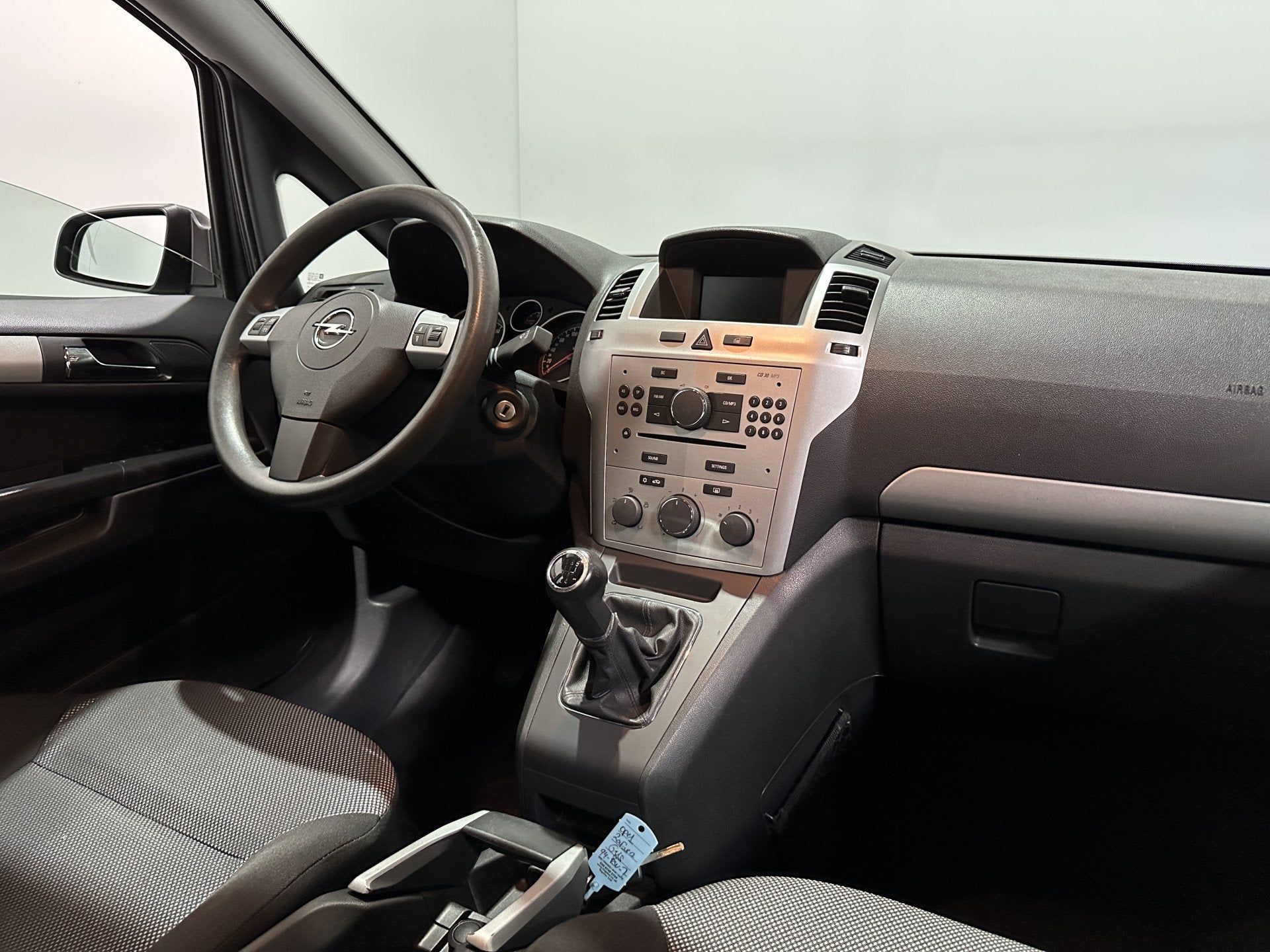 Opel Zafira 1.6 Essentia - 7 pers. - Radio cd / Cruise / Stu, Auto's, Opel, Voorwielaandrijving, Gebruikt, 4 cilinders, 14 km/l