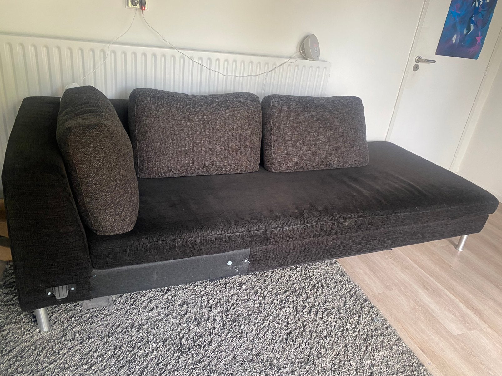 Zeer ruime zwarte chaise longue / slaapbank, Ophalen, Zo goed als nieuw