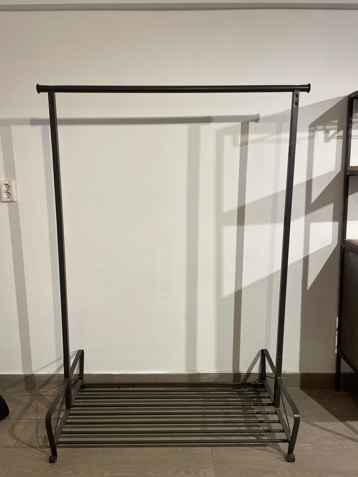 Kledingrekken donkergrijs/zwart staal (4 stuks), Ophalen of Verzenden, Gebruikt