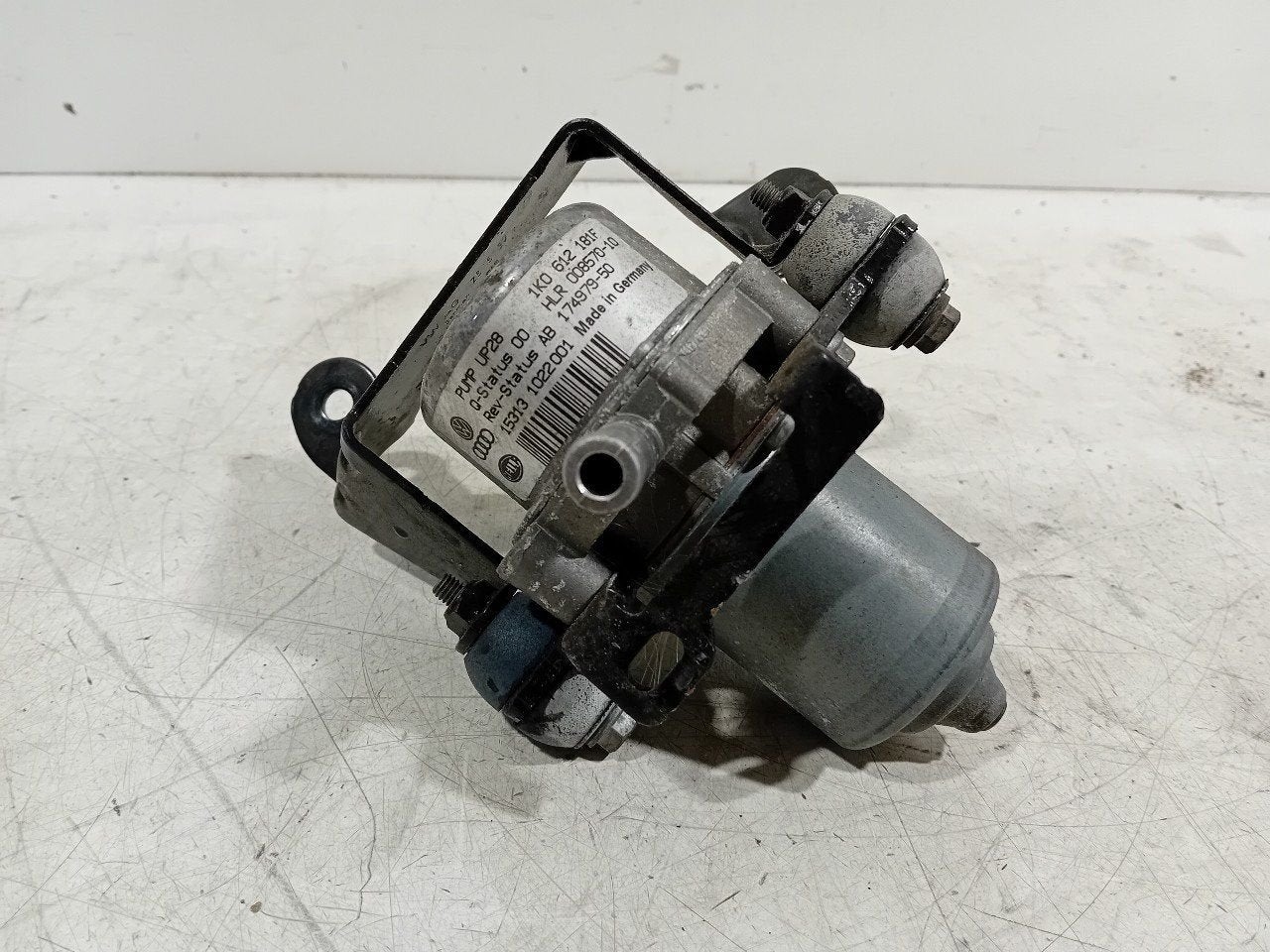 Vacuümpomp Volkswagen Golf, Onderdelen@venauto.nl, Van der Ven Autorecycling B.V., Gebruikt, Seat