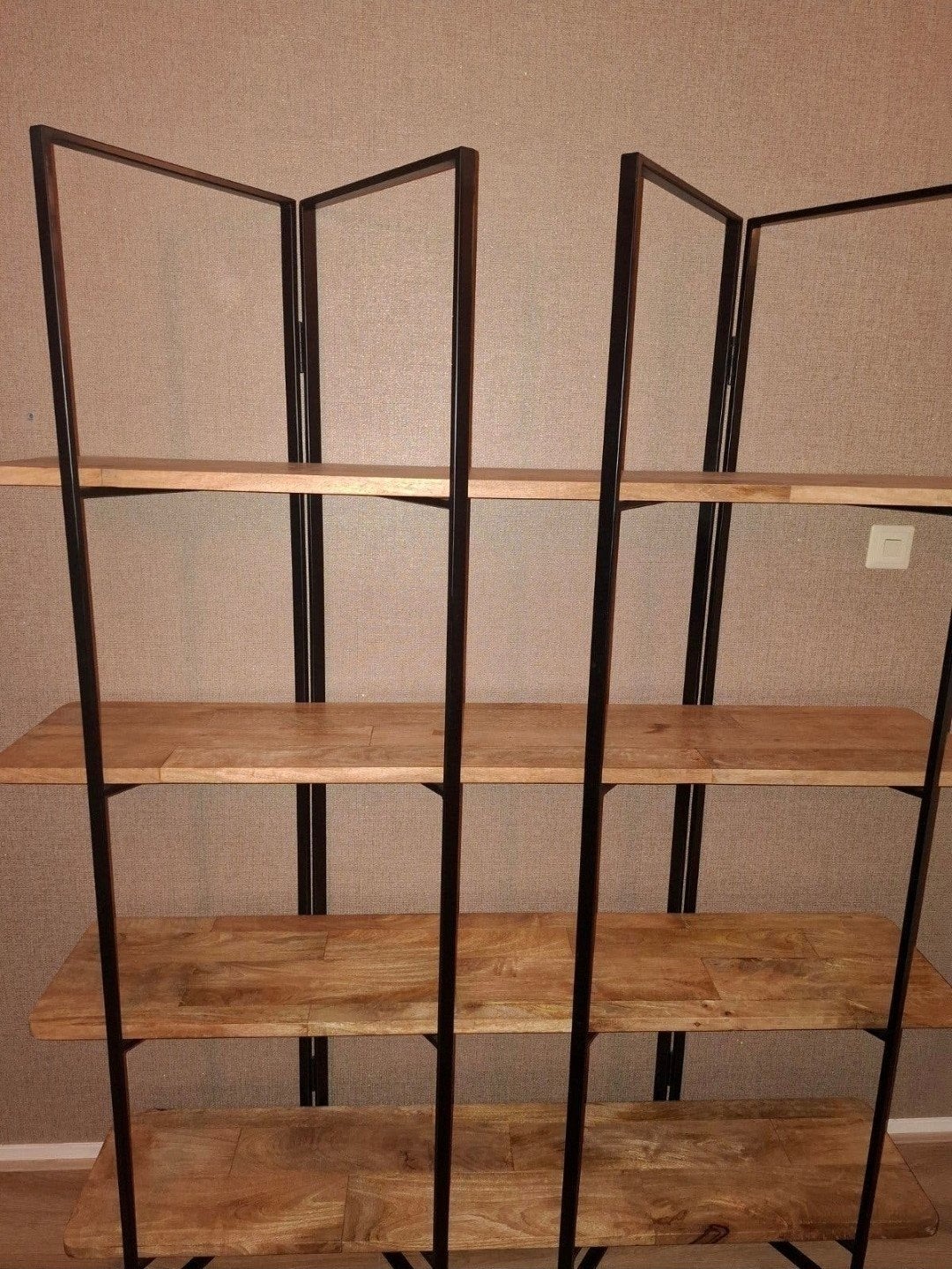 pronto wonen mooie wandkast met houten planken, Ophalen, Zo goed als nieuw, 25 tot 50 cm, 50 tot 100 cm