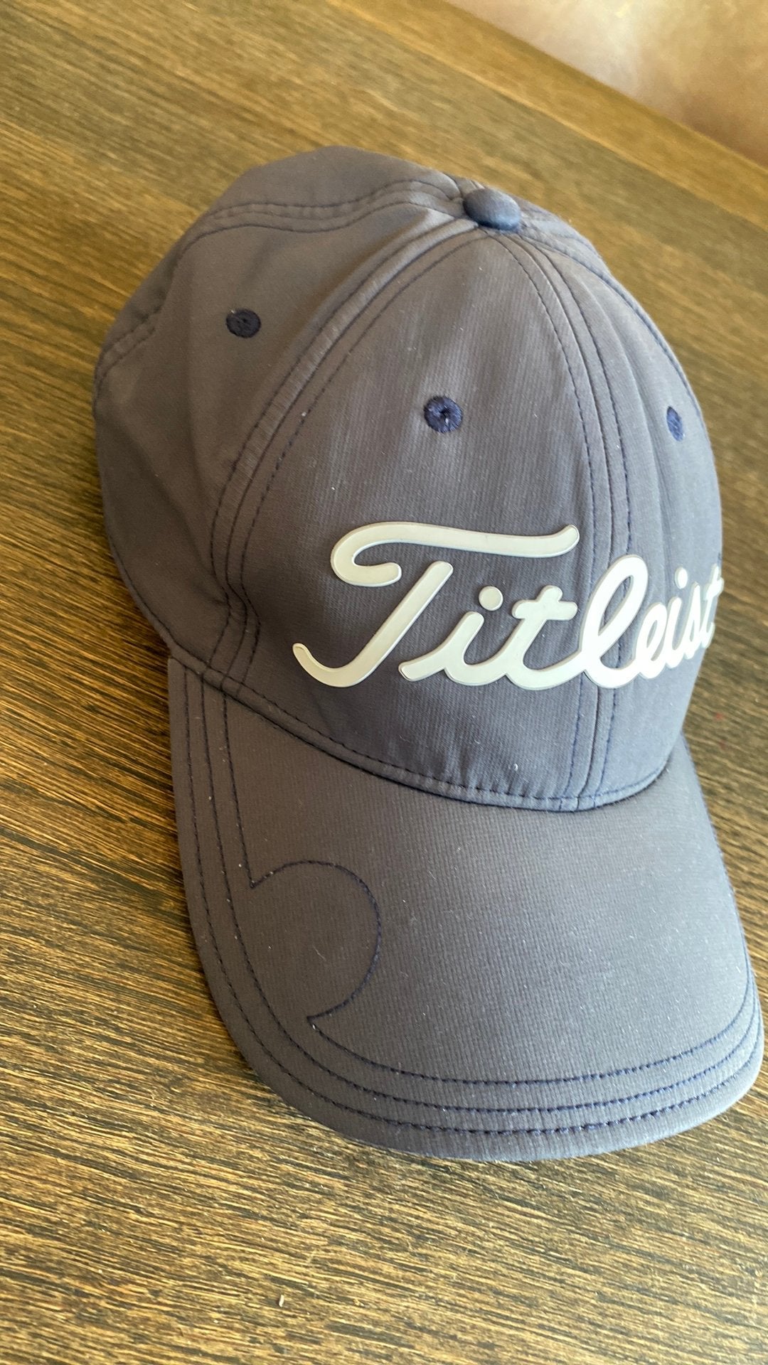 TITLEIST TOUR PERFORMANCE GOLF PET / CAP - BLAUW, Sport en Fitness, Ophalen, Kleding