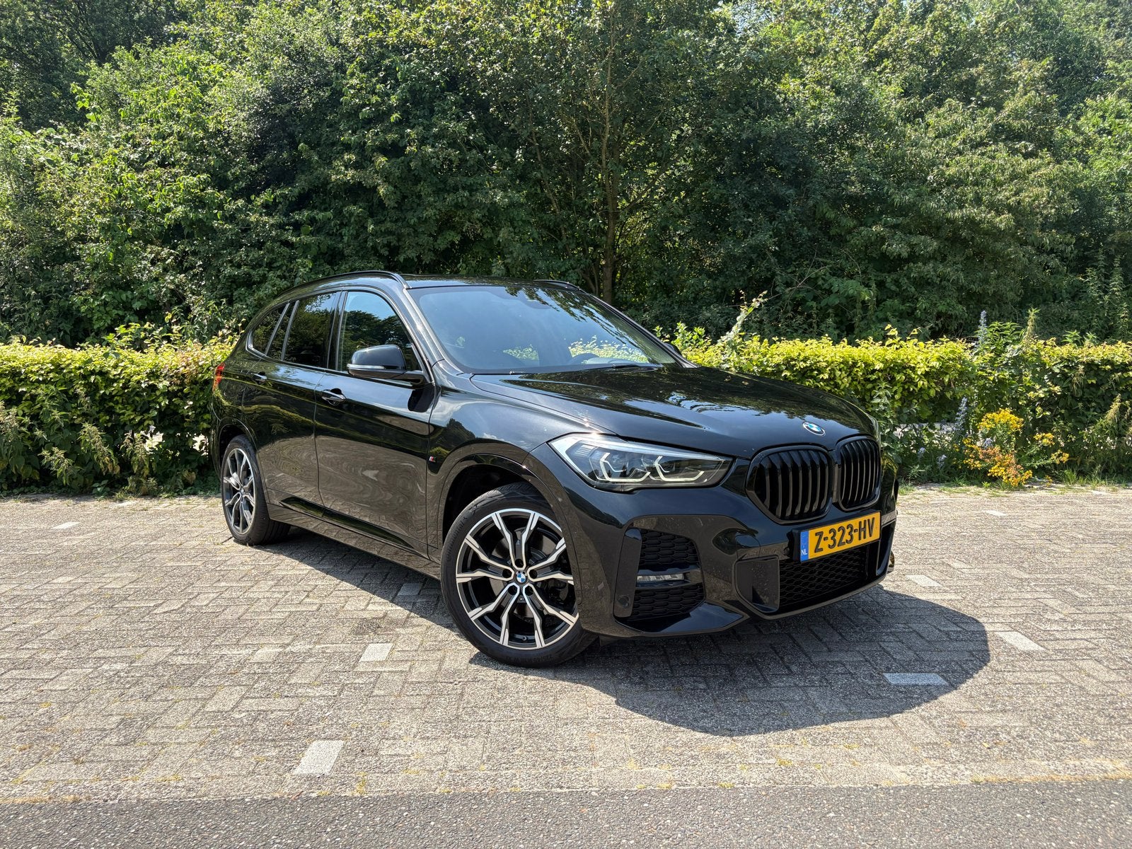 BMW X1 M-Sport Sdrive20i H&K Autom, Auto's, 1998 cc, 1800 kg, Zwart, Zwart
