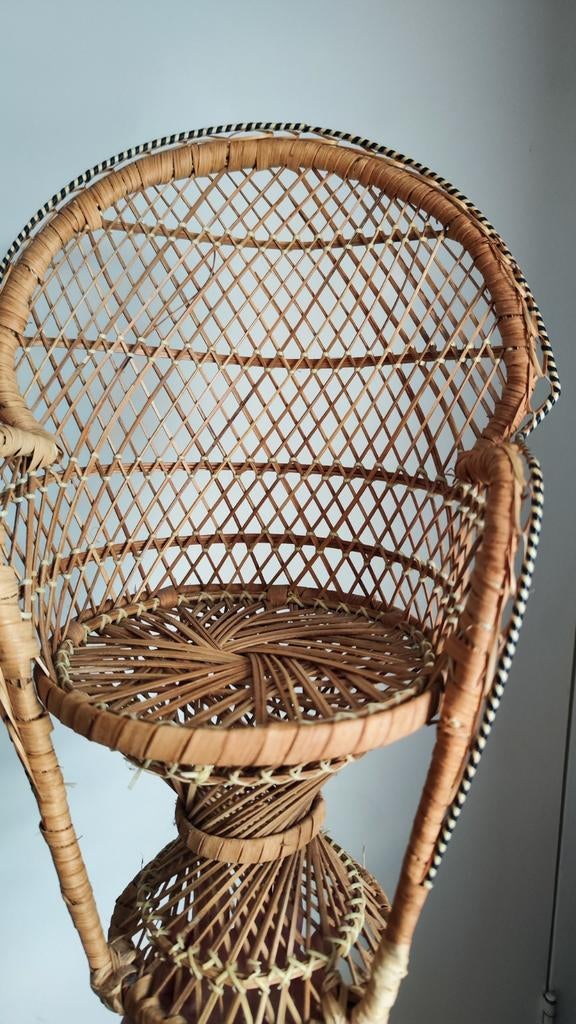 Vintage rotan poppenstoel - Perfect voor kleine poppenouders, Ophalen of Verzenden, Gebruikt, Jongen of Meisje