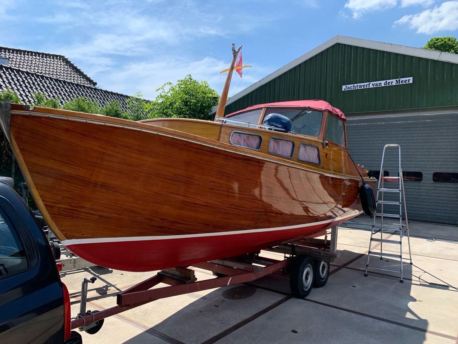 Foto 10 van Zweeds houten motorscheepje, mahonie op eiken, Volvo Penta