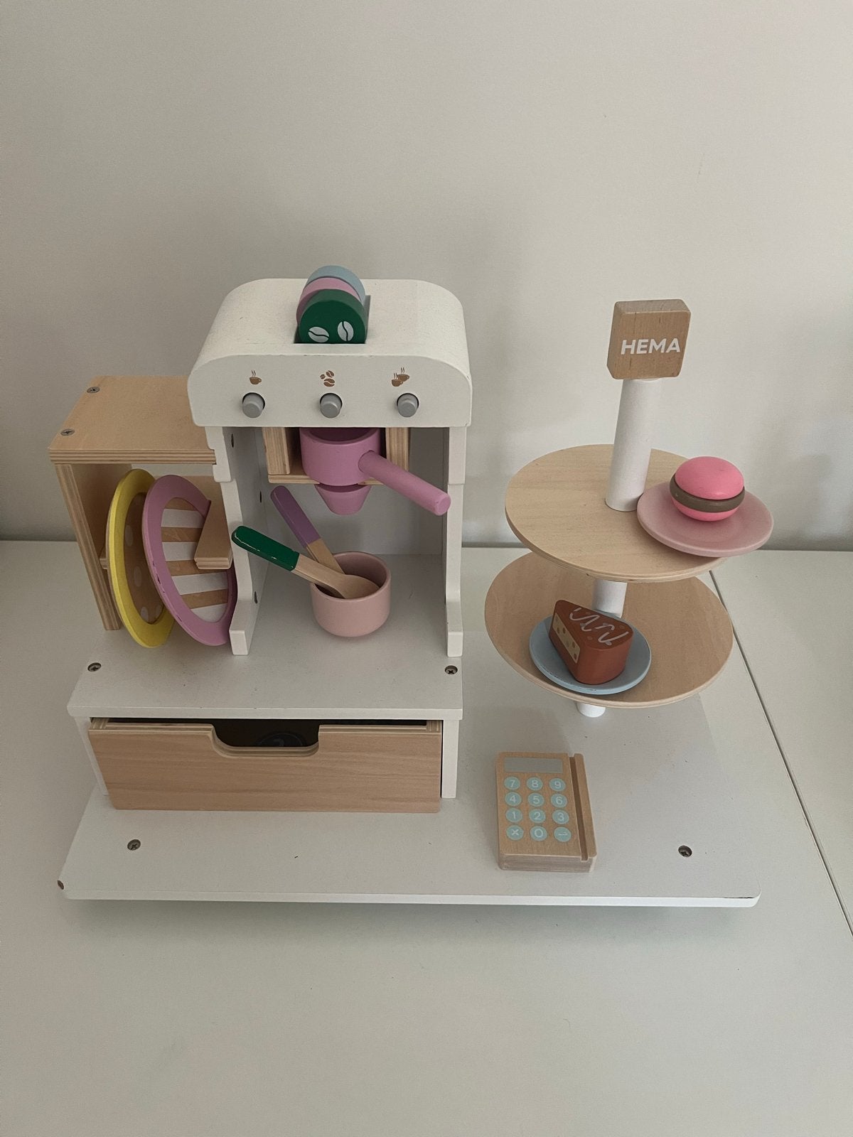Hema houten koffiebar speelset, Ophalen of Verzenden, Zo goed als nieuw, Jongen of Meisje