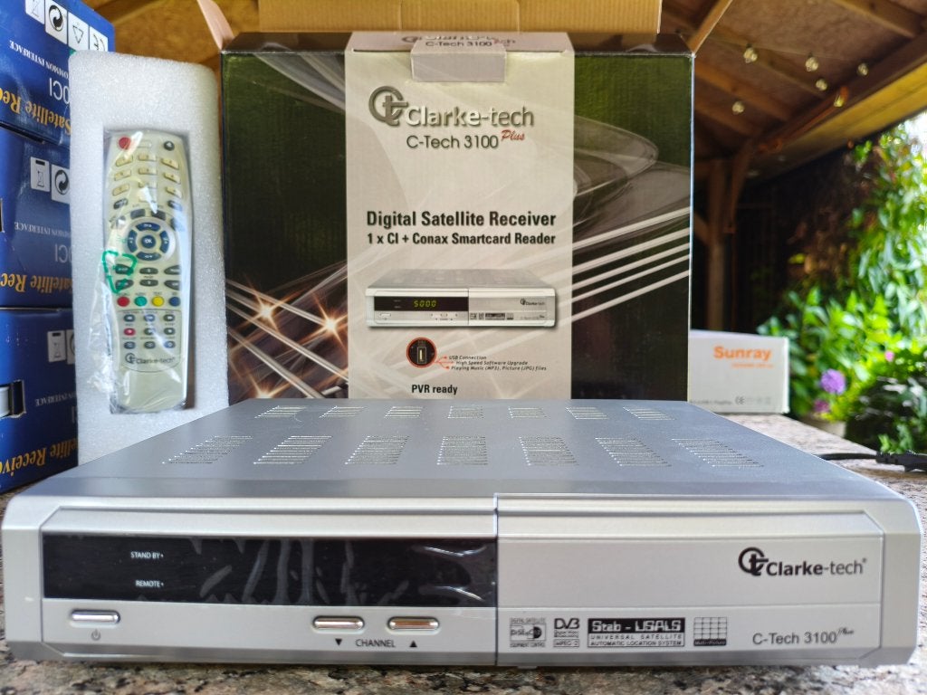 Clarke-tech 3100 digitale satellietontvanger, Ophalen of Verzenden, Nieuw, Decoder