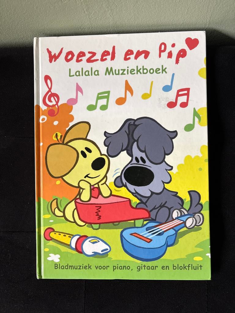 Woezel en Pip Lalala Muziekboek - Speel zelf de liedjes!, Gitaar, Ophalen of Verzenden, Zo goed als nieuw, Thema