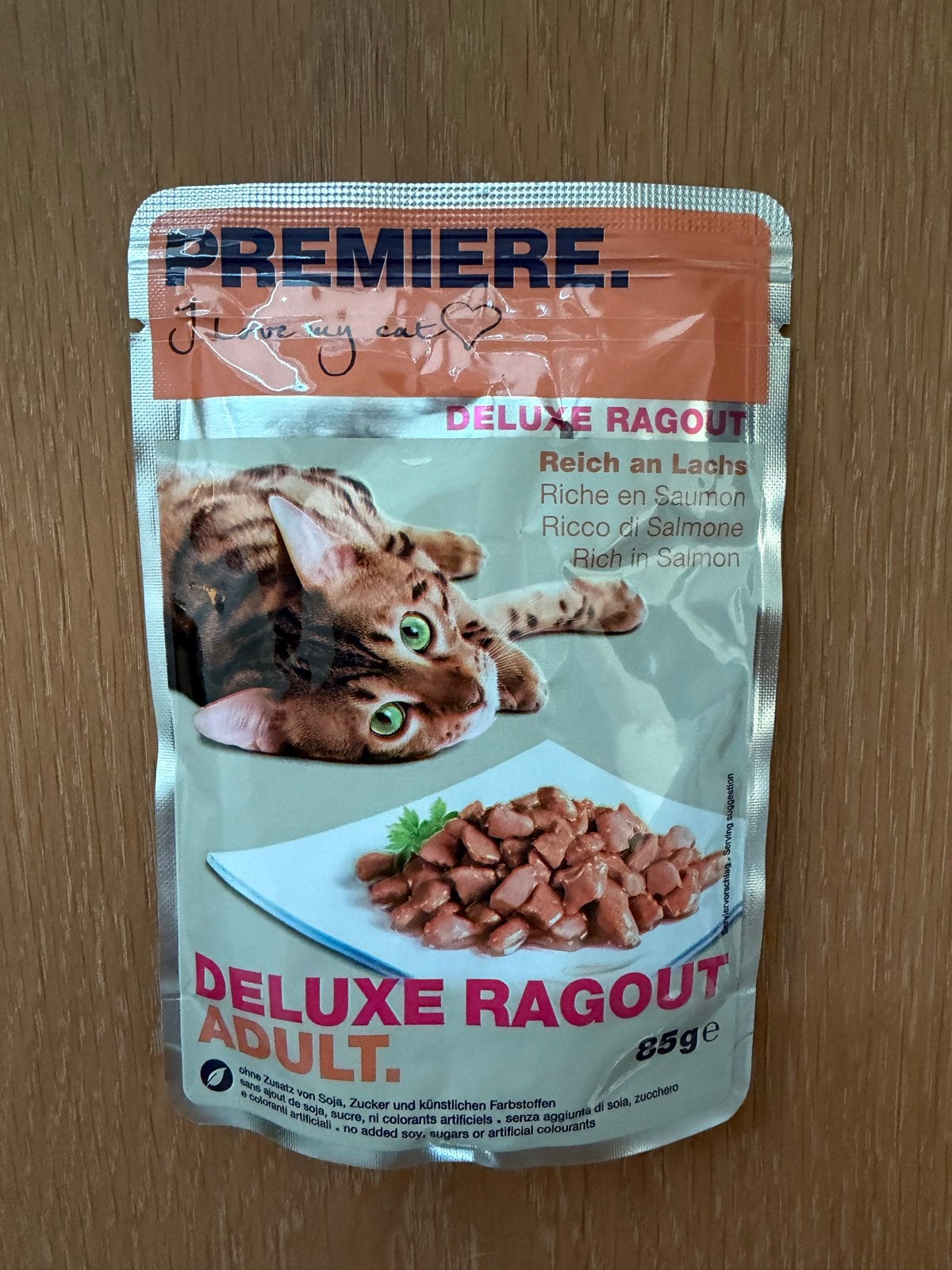 Premiere deluxe zalmragout voor volwassen katten, Ophalen of Verzenden