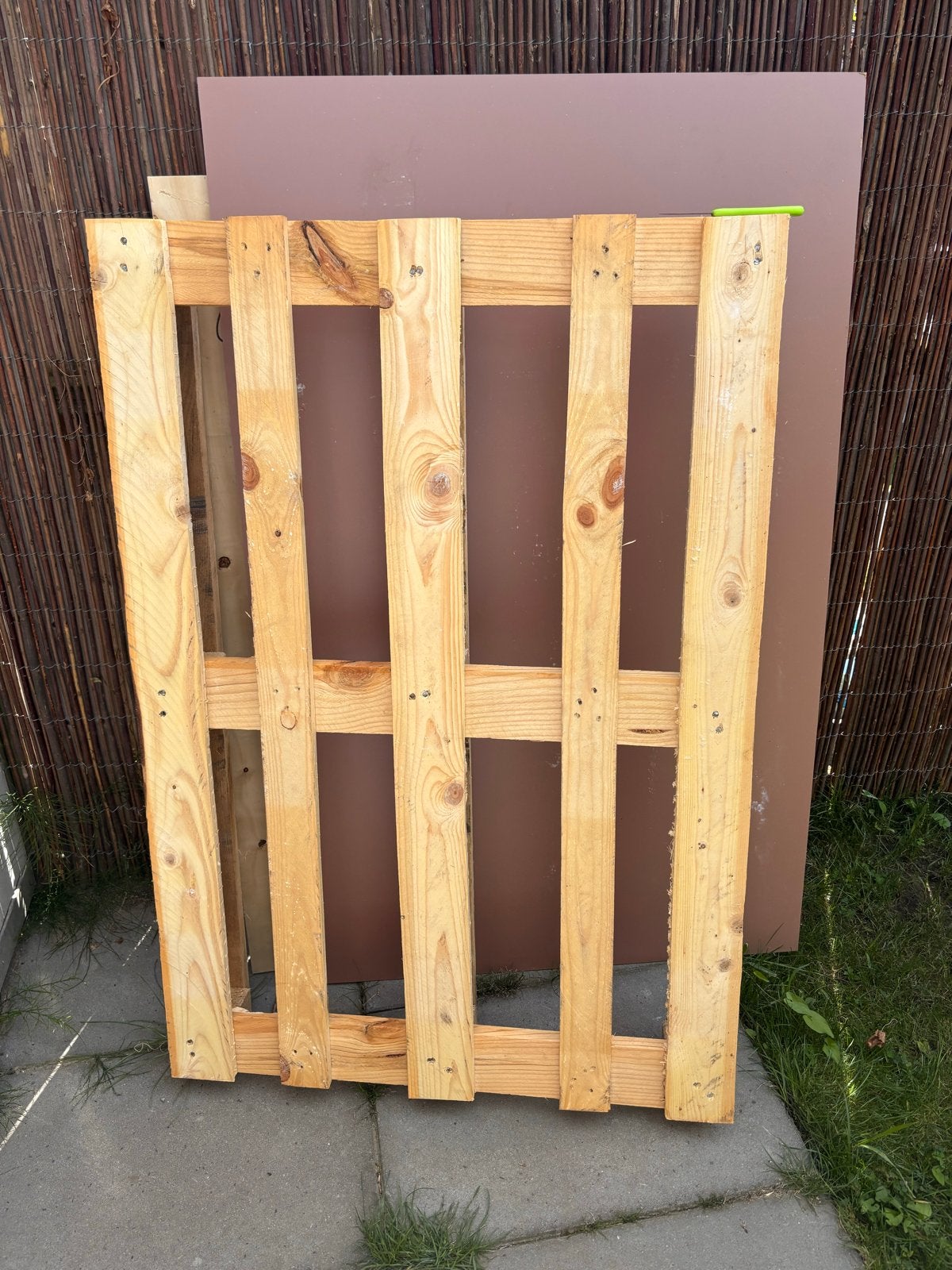 Gratis Pallet - Ideaal voor projecten of decoratie, Gebruikt, Minder dan 25 mm, Ophalen of Verzenden, Minder dan 200 cm
