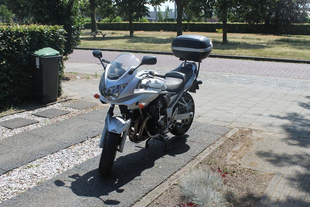 Suzuki GFS 650 S, Motoren, 4 cilinders, Motorrijbewijs A, Gebruikt, Particulier