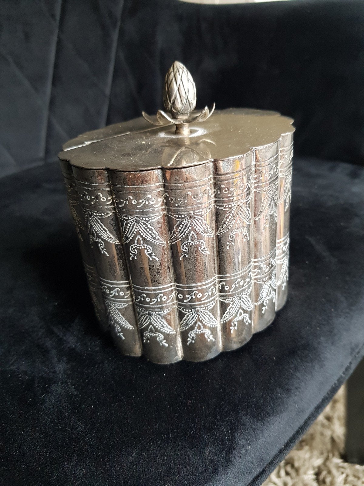 Verzilverde Victoriaanse stijl theebus., Ophalen of Verzenden, Zilver
