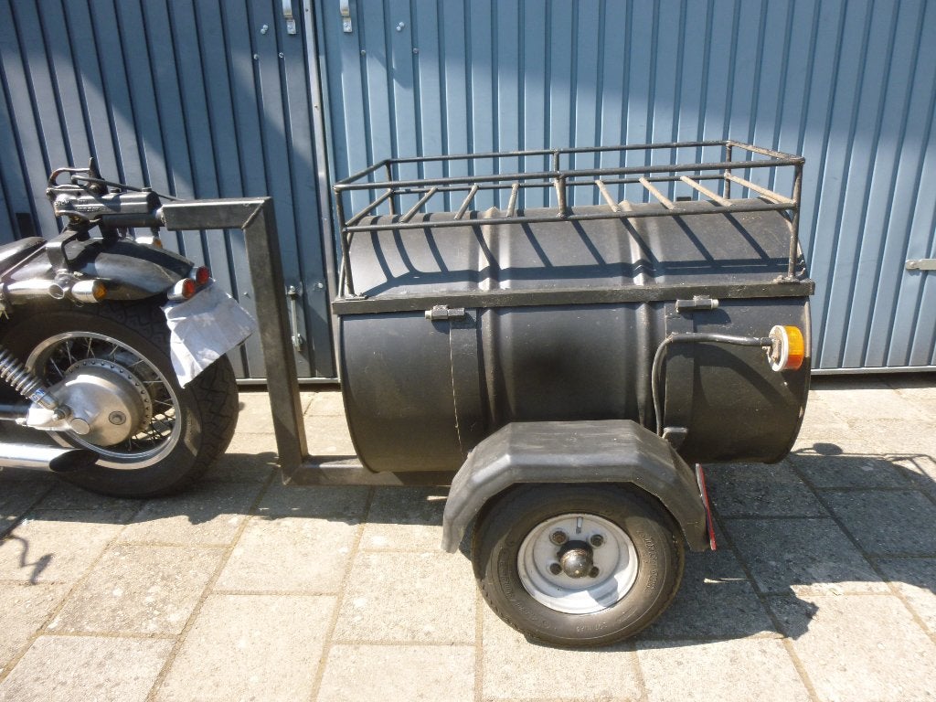 leuke aanhanger voor de motor zeer degelijke aanhangwagen, Motoren, Ophalen, Gebruikt
