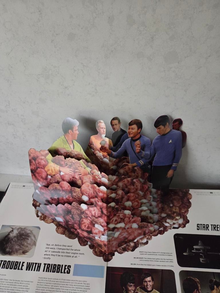 Star Trek boek - Pop Ups, Ophalen of Verzenden, Zo goed als nieuw