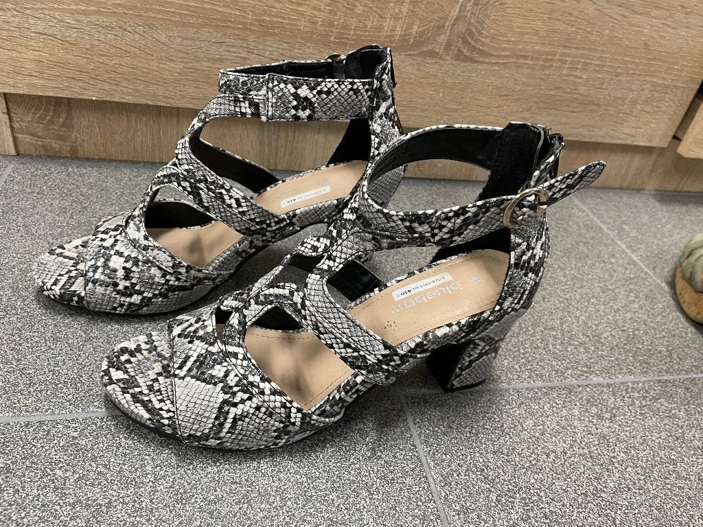 Pumps maat 41 schoenen, Ophalen, Zo goed als nieuw, Pumps
