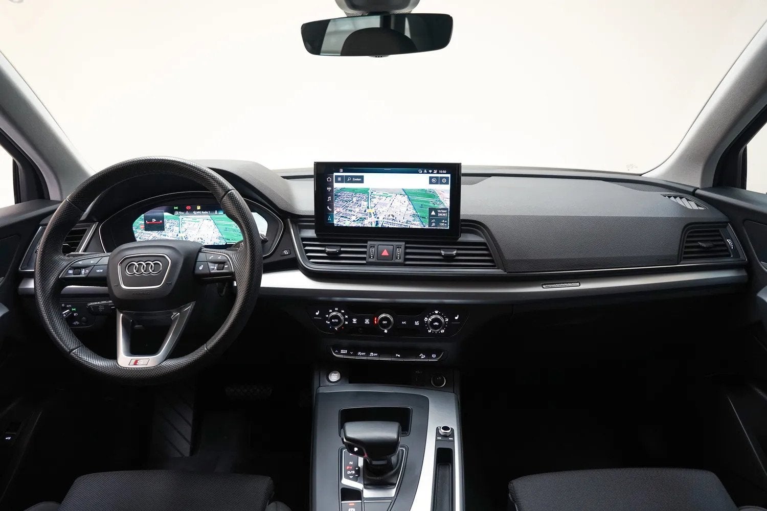 Foto 4 van Audi Q5 40 TFSI quattro S line Black [ Virtual Plus Stoelver