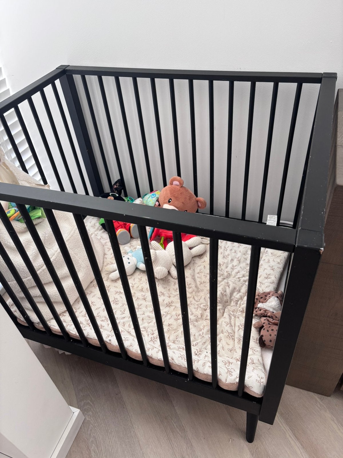 Zwarte evy box, Ophalen, Zo goed als nieuw, Boxkleed