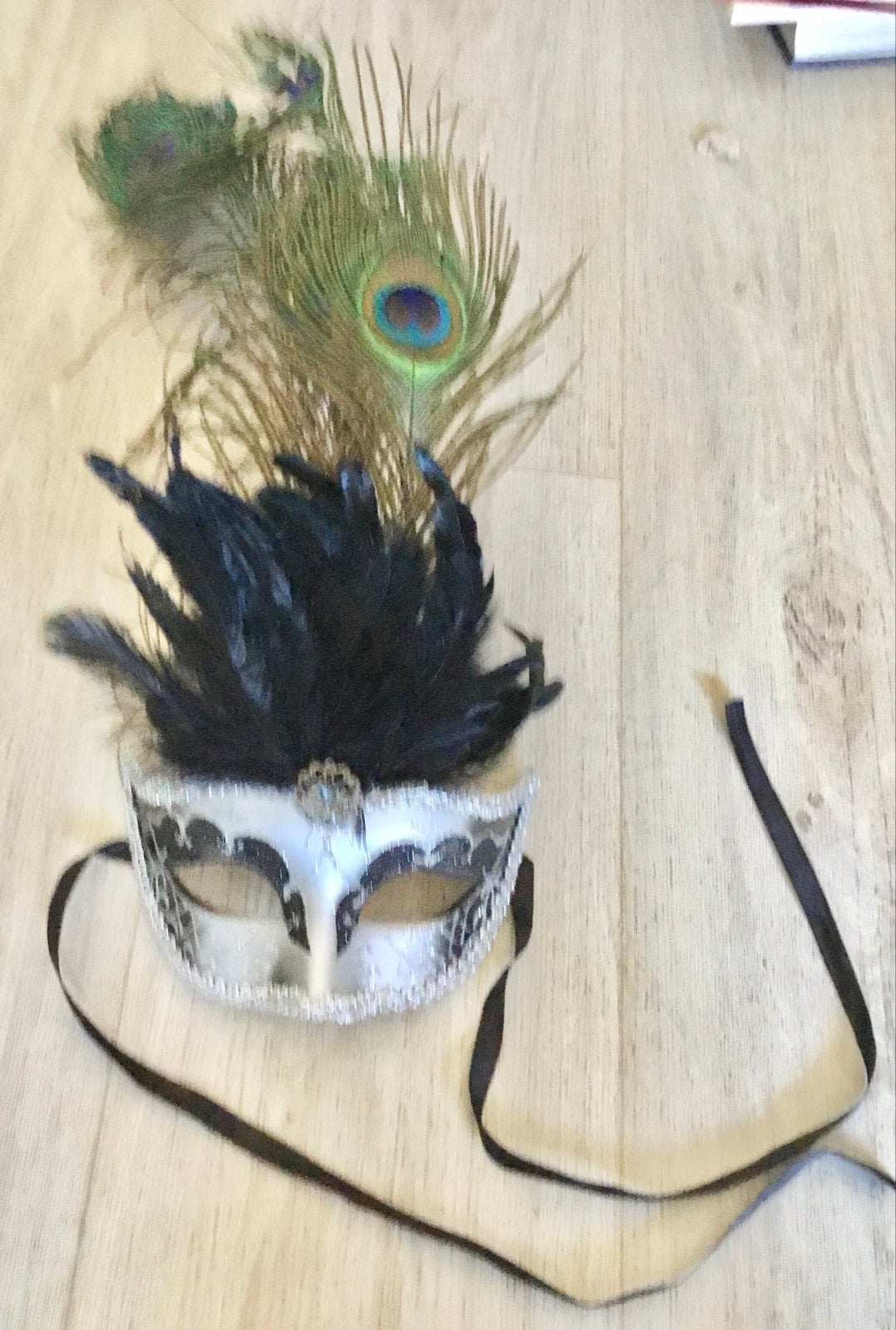2 MOOIE MASKERS VOOR CARNAVAL OF THEMAFEEST., Ophalen of Verzenden, Zo goed als nieuw, Carnaval, Accessoires