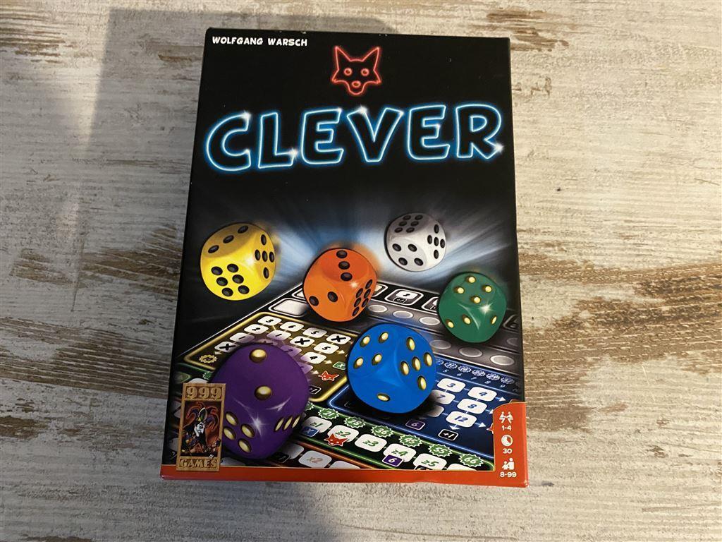 Clever een spel met dobbelstenen 999 games [132], Verzenden, Zo goed als nieuw