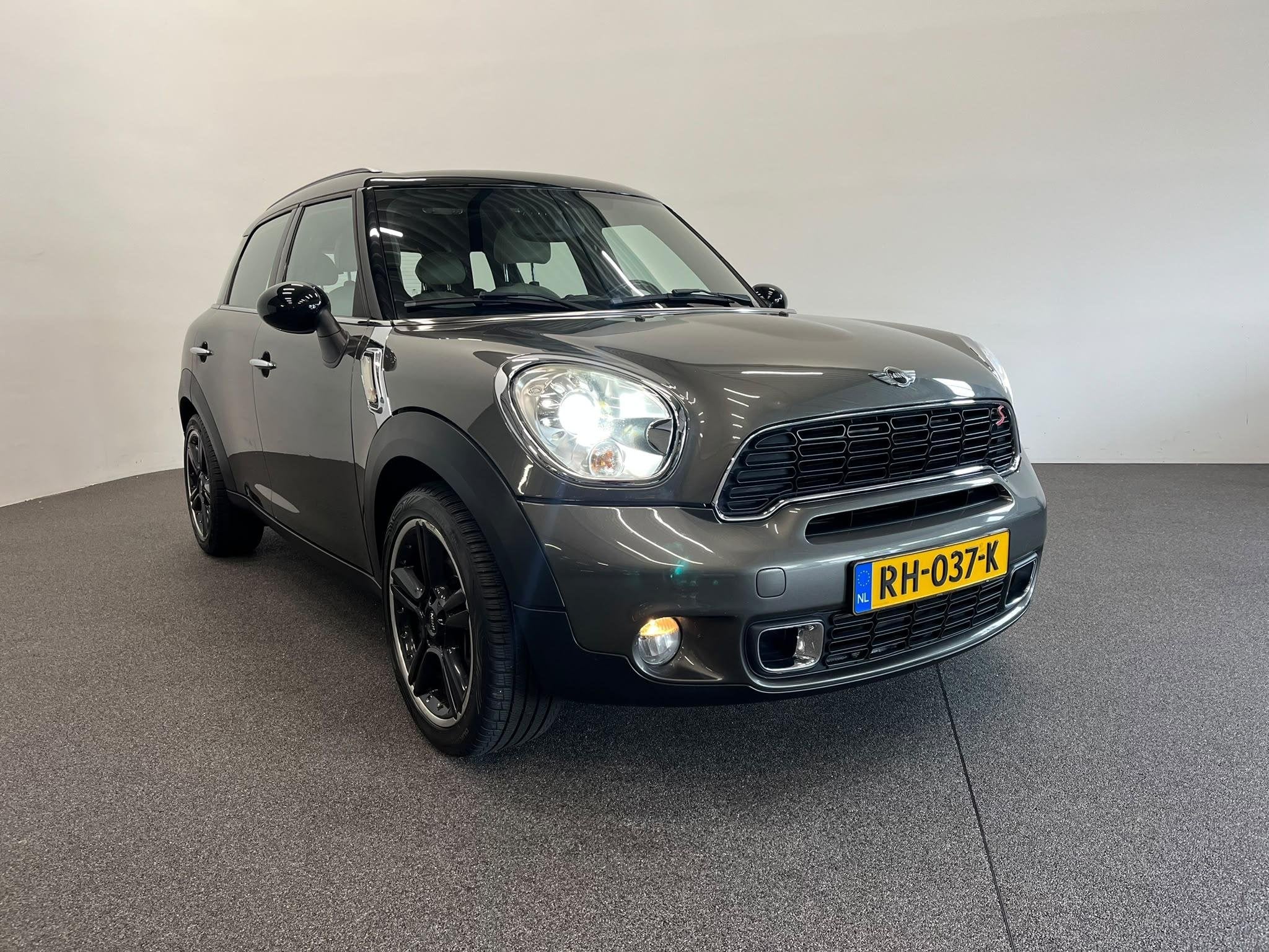 MINI Countryman Cooper S ALL4 Chili Automaat Apple CarPlay A, Auto's, Mini, Euro 5, 1380 kg, Gebruikt, Beige