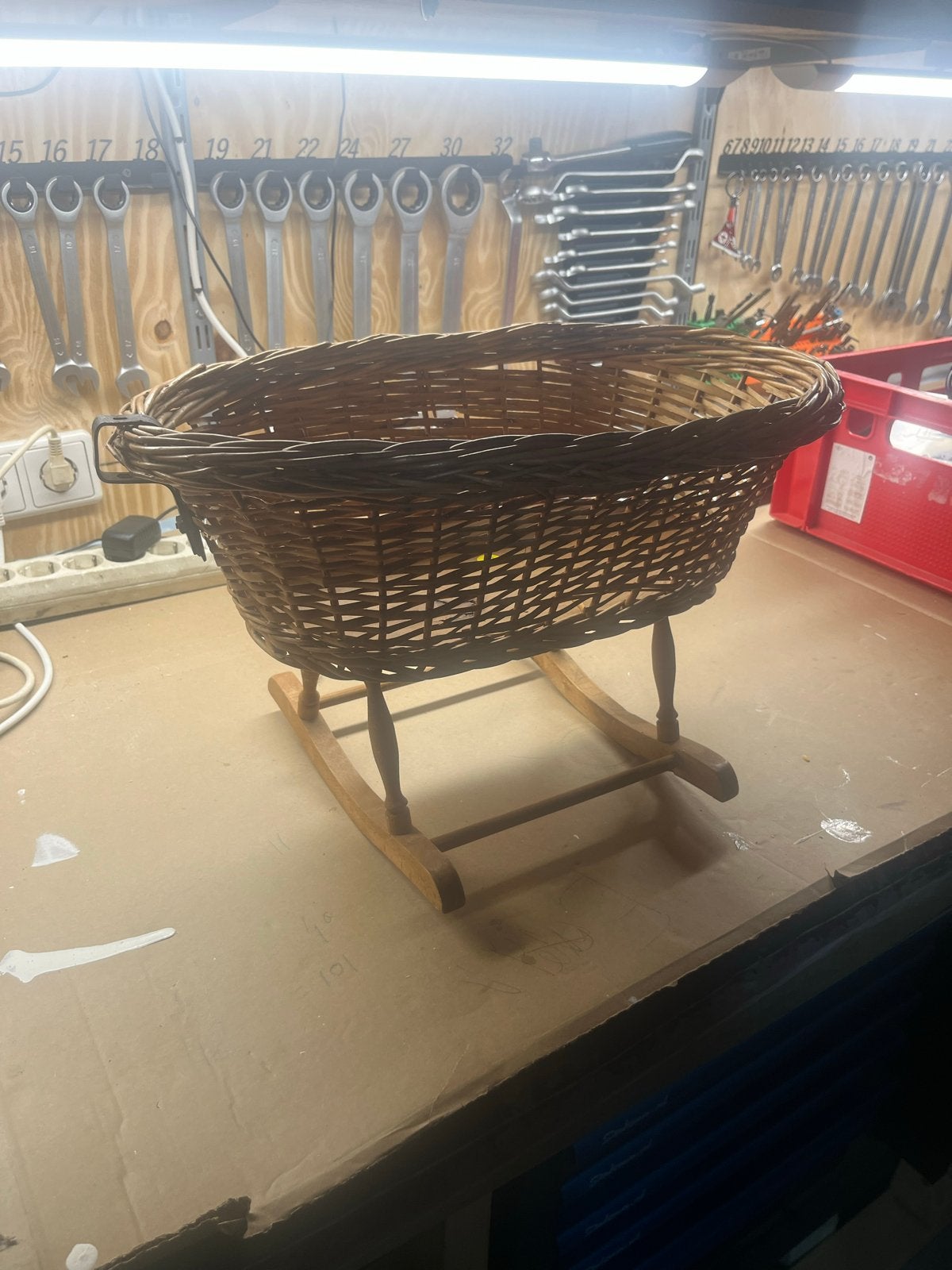 Mandje wiegje klein voor poppen, Ophalen of Verzenden, Gebruikt, Overige typen