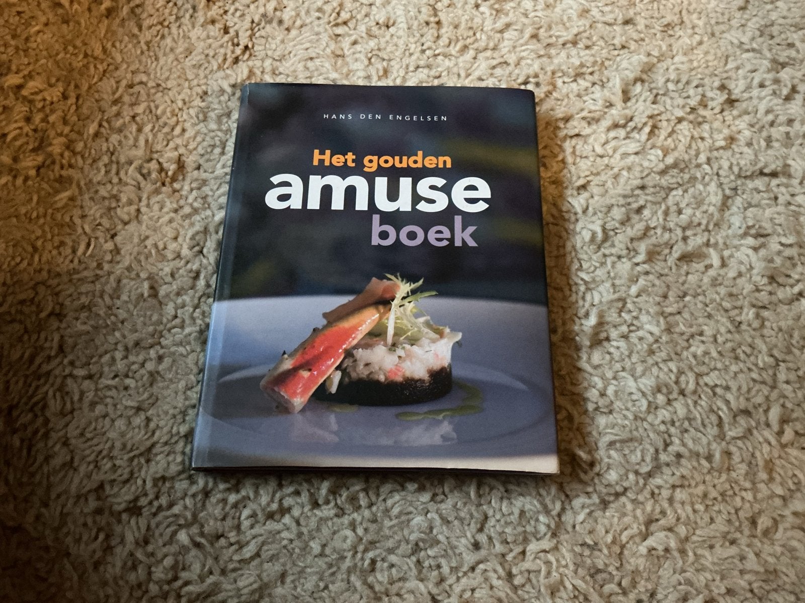 Het Gouden Amuse Boek - Hans den Engelsen opbr giro 555, Ophalen of Verzenden, Zo goed als nieuw, Tapas, Hapjes en Dim Sum