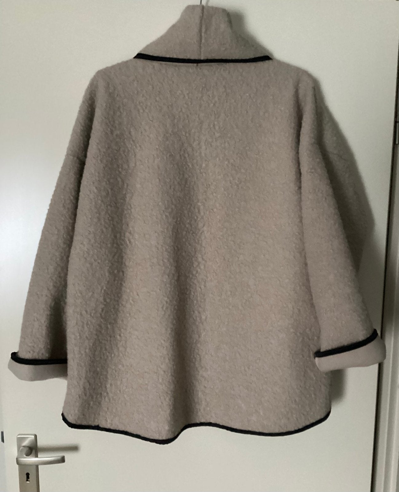 Mooi Vest Jas maat 44/46, Ophalen of Verzenden, Zo goed als nieuw, Maat 46/48 (XL) of groter, Beige